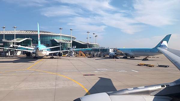 [玩的]中華航空CI160 台北桃園TPE→首爾仁川ICN