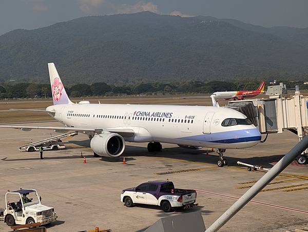 [玩的]中華航空CI852 泰國清邁CNX→台北桃園TPE 