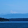 在Goose Rock向東望，可以看到Mt. Baker