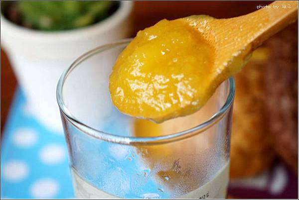 pineappletea09.jpg pineappletea09.jpg