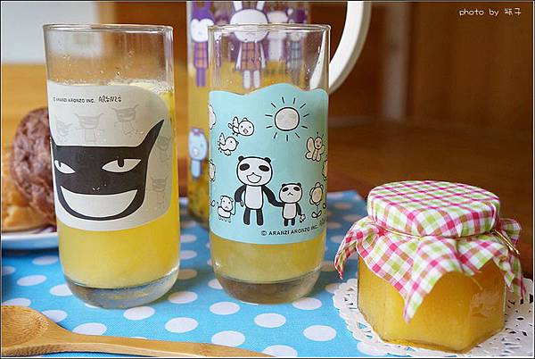 pineappletea10.jpg pineappletea10.jpg