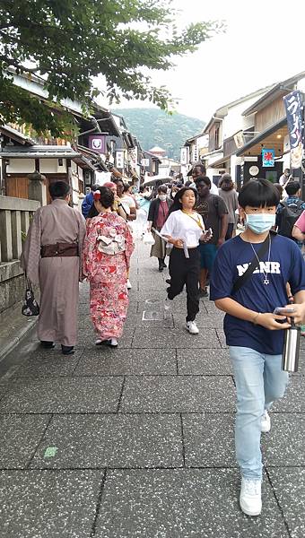 京都大阪七日遊~第二天(清水寺、二年坂、三年坂、八坂神社)