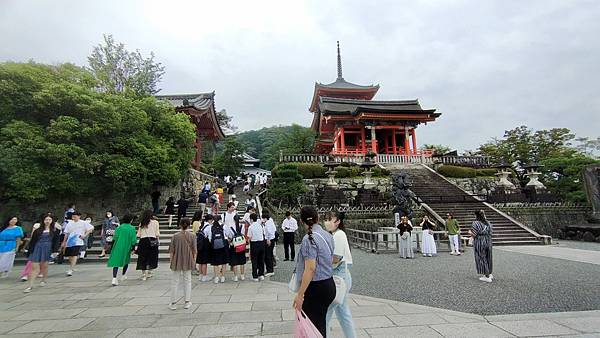 京都大阪七日遊~第二天(清水寺、二年坂、三年坂、八坂神社)