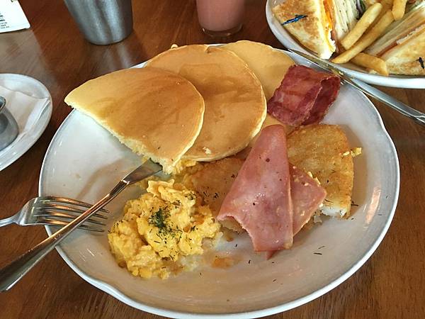 IMG_9570.JPG IMG_9570.JPG