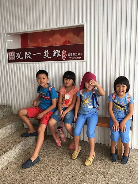 IMG_2208.JPG IMG_2208.JPG