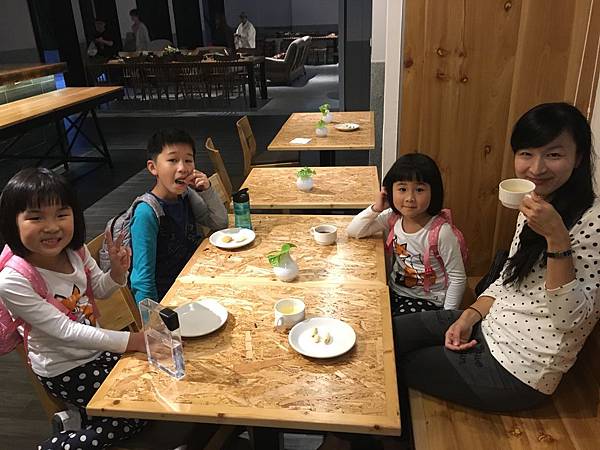 IMG_4589.JPG IMG_4589.JPG