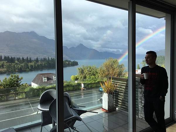 彩虹.jpg 彩虹.jpg