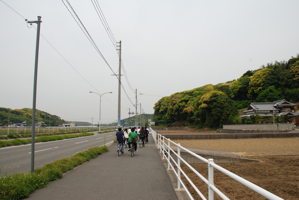 去海邊的路上