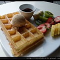 20140112_161839_GuylianCafeDarlingQuarter.JPG