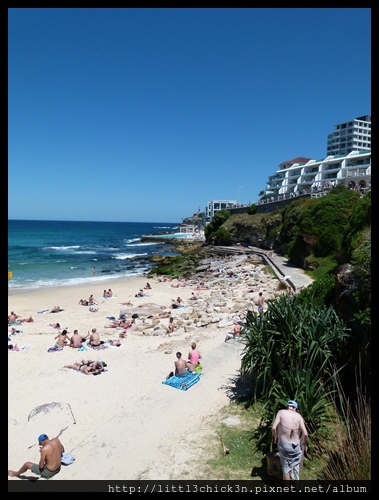 20141108_124931_BondiBeachSculptureByTheSea2014.JPG