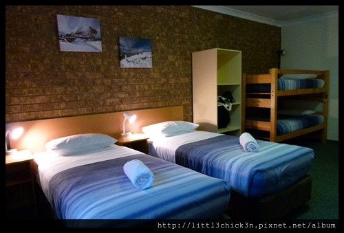 20150403_183728_SkiiInnMotel.JPG