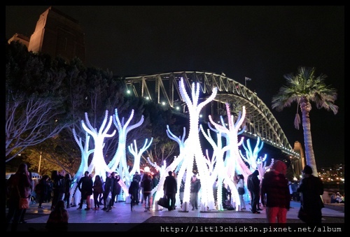 20150530_232507_VividSydney2015_CircularQuay.JPG