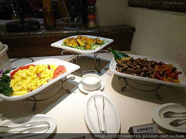 花蓮理想大地-里拉餐廳自助晚餐篇(107.03.18)