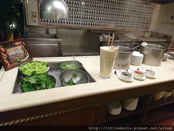 花蓮理想大地-里拉餐廳自助晚餐篇(107.03.18) 花蓮理想大地-里拉餐廳自助晚餐篇(107.03.18)