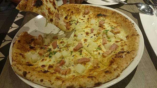 湯姆餐酒館_pizza1