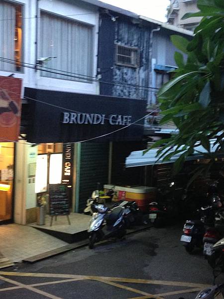 BRUNID CAFE