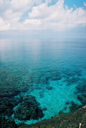 環島公路旁的海