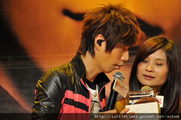 MEI_0824.JPG MEI_0824.JPG