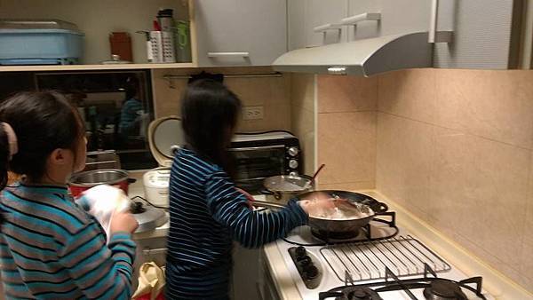 yomo cook-1.jpg yomo cook-1.jpg