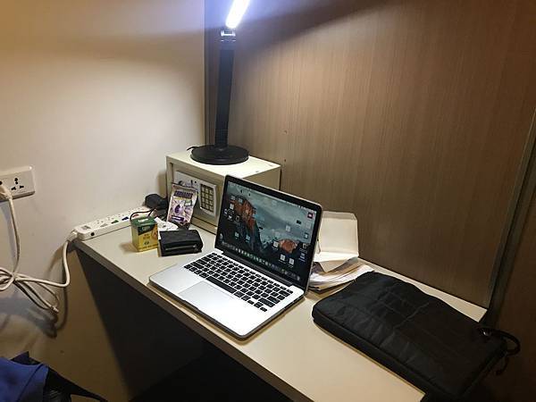 IMG_1975.JPG IMG_1975.JPG