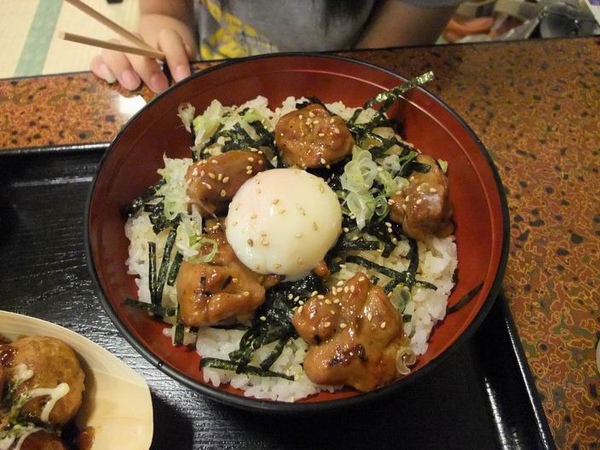 第三天的午餐是Yunessun的烤雞丼.JPG