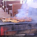 烤肉看起來很美味.JPG