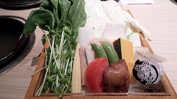 食物1 (800x450).jpg