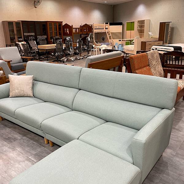 【購物】桃園家具,大漢家具貓抓布、Nappa牛皮電動沙發參觀