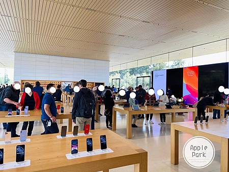 Apple Park (13).JPG