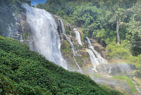 川流不息，國家公園內的一瀑清涼 - น้ำตกวชิรธา