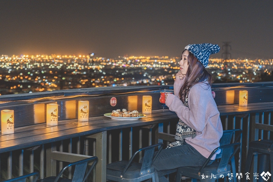 覓覓基地-帆杋望海,台中最美海線夜景,彩色貨櫃屋,夜景餐廳,180度環景,免門票,無服務費,台中,沙鹿,覓覓基地,帆杋望海,景觀餐廳,夜景,咖啡廳,貨櫃屋