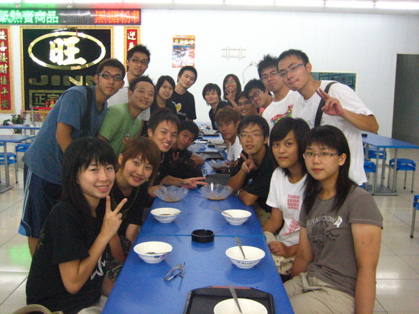 2008系排迎新-2