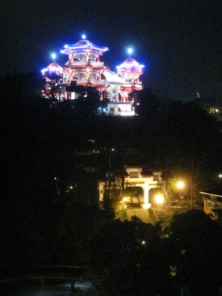 基隆廟口  信二街停車場夜景