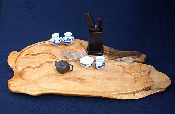 頂級黃檜茶盤 ~ 味道很香