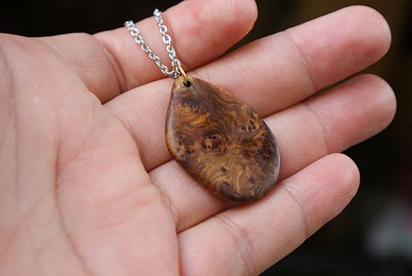 台灣肖楠釘仔瘤聞香重油項鍊(T9)