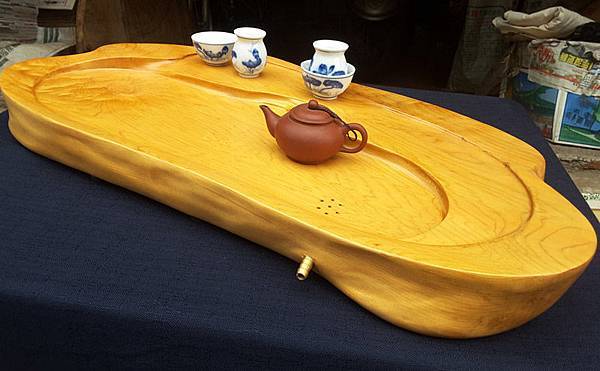 cc800【阿里山小姑娘】台灣黃檜茶盤,重量約 5400公克 cc800【阿里山小姑娘】台灣黃檜茶盤,重量約 5400公克