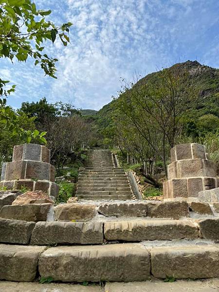 金瓜石黃金神社。黃金博物館。金瓜石礦山本山五坑。溥心畬與太子