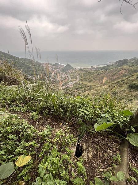 金瓜石報時山山麓水圳路古道。本山六坑古道