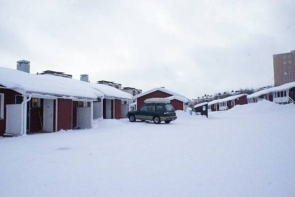 我們住的小木屋~看出去一片白雪茫茫的~