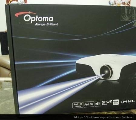歡迎參觀我的家庭電影院! 奧圖碼Optoma ZH33 新世代劇院級雷射投影機 開箱體驗