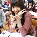 AKB48 25thシングル『GIVE ME FIVE!』劇場盤生写真：小嶋陽菜.jpg