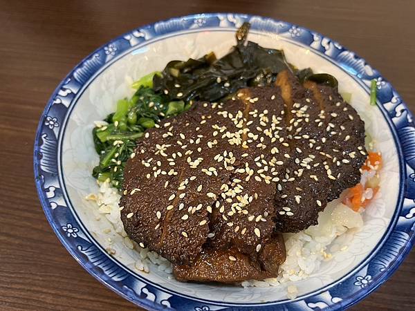 [新竹]一鮮素素食小館(排餐、火鍋、丼飯、麵疙瘩、烏龍麵)