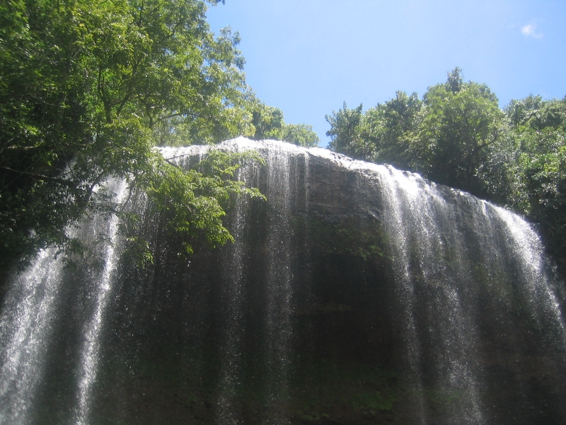 Ngardmau Waterfall 天使瀑布