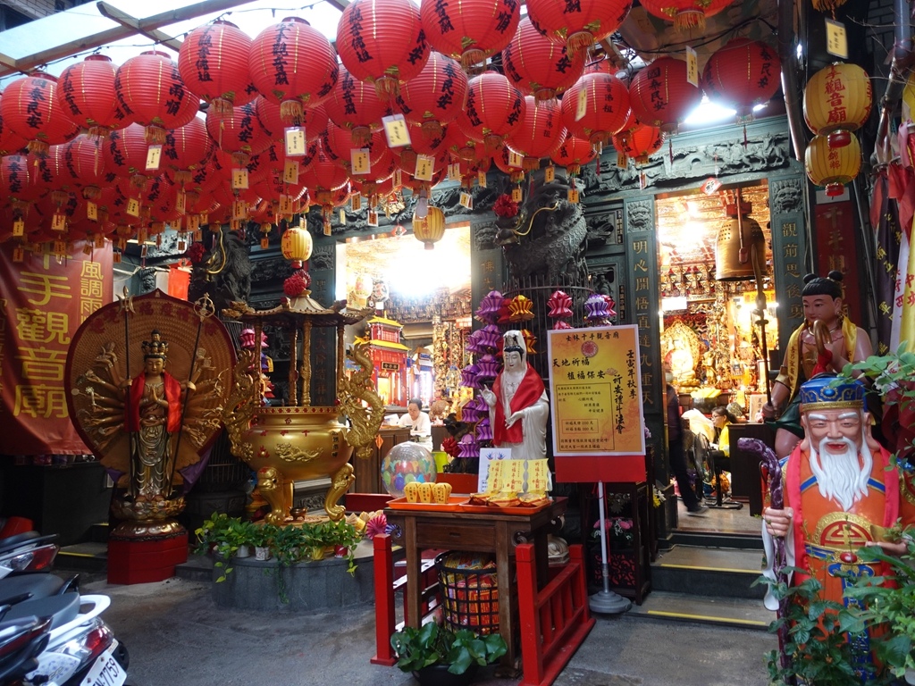 【士林千手觀音廟】收驚．祭改．補運．招桃花．廟中廟（士林問事