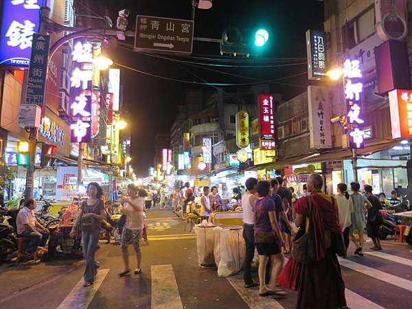 捷運龍山寺站美食 艋舺夜市小吃推薦 間必吃小吃 21 2月更新 萬華夜市 廣州街 華西街夜市美食 兩隻小豬 痞客邦 捷運龍山寺站美食 艋舺夜市小吃推薦 間必吃小吃 21 2月更新 萬華夜市 廣州街 華西街夜市美食 兩隻小豬 痞客邦