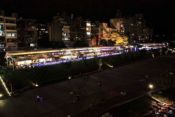 11 龍門帆布 帆布工程 遮陽棚 遮雨棚 鋁架帆布 伸縮帆布 升降帆布 鐵架帆布 造型帆布 百摺天棚 天幕百褶帆布 活動帳棚 訂做帳棚 活動車庫 訂做車庫.jpg 11 龍門帆布 帆布工程 遮陽棚 遮雨棚 鋁架帆布 伸縮帆布 升降帆布 鐵架帆布 造型帆布 百摺天棚 天幕百褶帆布 活動帳棚 訂做帳棚 活動車庫 訂做車庫.jpg