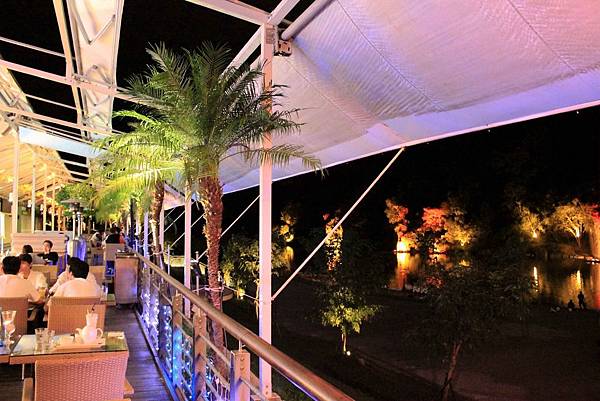 5 龍門帆布 帆布工程 遮陽棚 遮雨棚 鋁架帆布 伸縮帆布 升降帆布 鐵架帆布 造型帆布 百摺天棚 天幕百褶帆布 活動帳棚 訂做帳棚 活動車庫 訂做車庫.jpg 5 龍門帆布 帆布工程 遮陽棚 遮雨棚 鋁架帆布 伸縮帆布 升降帆布 鐵架帆布 造型帆布 百摺天棚 天幕百褶帆布 活動帳棚 訂做帳棚 活動車庫 訂做車庫.jpg