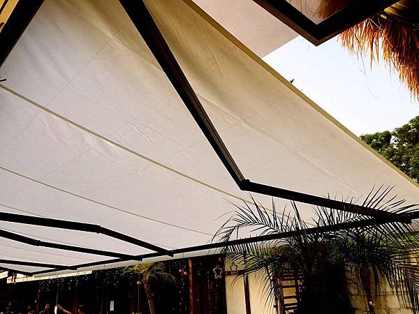 4 龍門帆布 帆布工程 遮陽棚 遮雨棚 鋁架帆布 伸縮帆布.jpg 4 龍門帆布 帆布工程 遮陽棚 遮雨棚 鋁架帆布 伸縮帆布.jpg