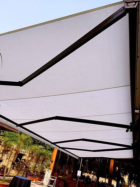 2 龍門帆布 帆布工程 遮陽棚 遮雨棚 鋁架帆布 伸縮帆布.jpg 2 龍門帆布 帆布工程 遮陽棚 遮雨棚 鋁架帆布 伸縮帆布.jpg