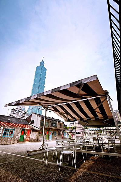 1 龍門帆布 帆布工程 遮陽棚 遮雨棚 鋁架帆布 伸縮帆布.jpg 1 龍門帆布 帆布工程 遮陽棚 遮雨棚 鋁架帆布 伸縮帆布.jpg